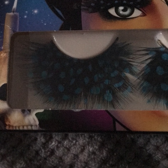 💚 $5 Scream Queen Black Magic Fright Night Lashes - Picture 2 of 3